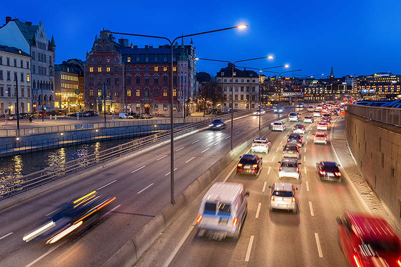 bilar i trafik